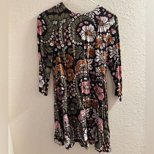 H&M - Retro floral swing dress - Size 4